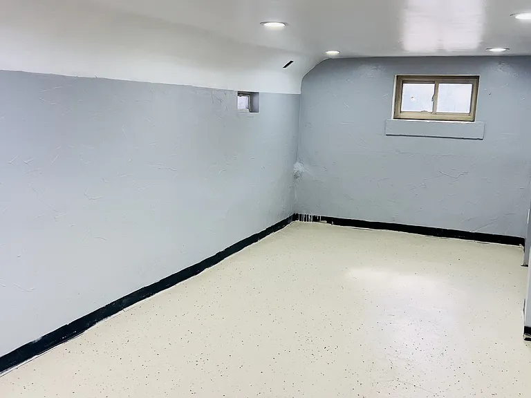 8405 Jackson Ave — Photo 28