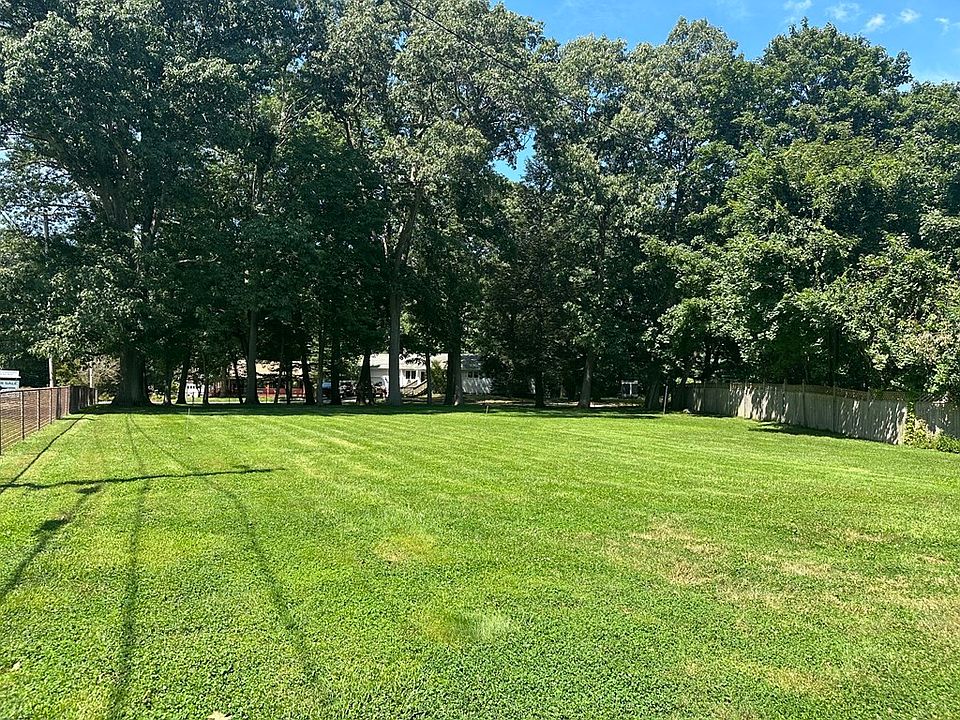 2nd image of 0 Metropolitan Park Ave