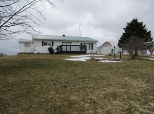 11599 N Holland Rd, Edmore, MI 48829