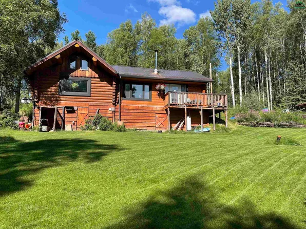 1405 Great View Ln, Fairbanks, AK 99712