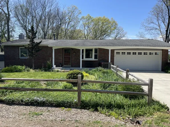 138 Longview Heights Rd, Athens, OH 45701