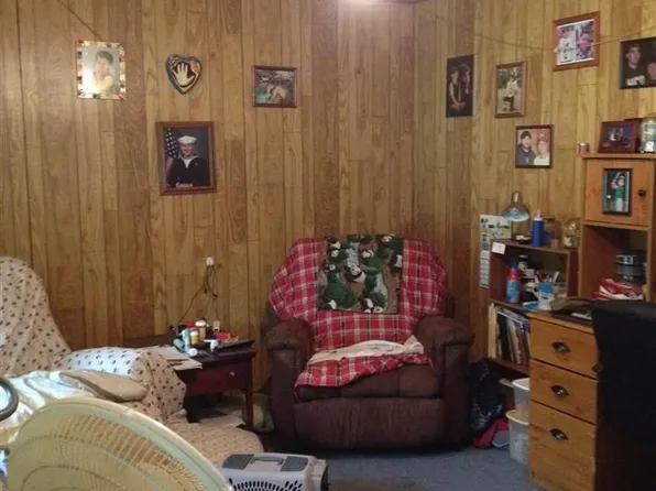 1070 Hill St, Vidor, TX 77662