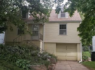 5636 Lake St, Omaha, NE 68104