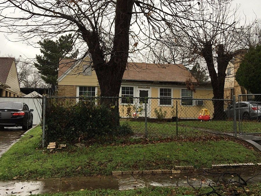 1st image of 2327 Roanoke Ave