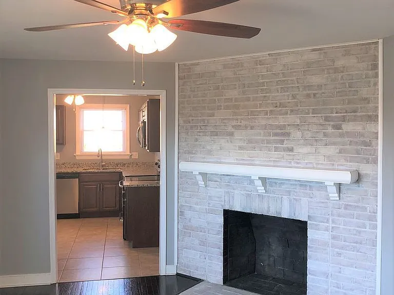 1406 Little John Rd — Photo 10