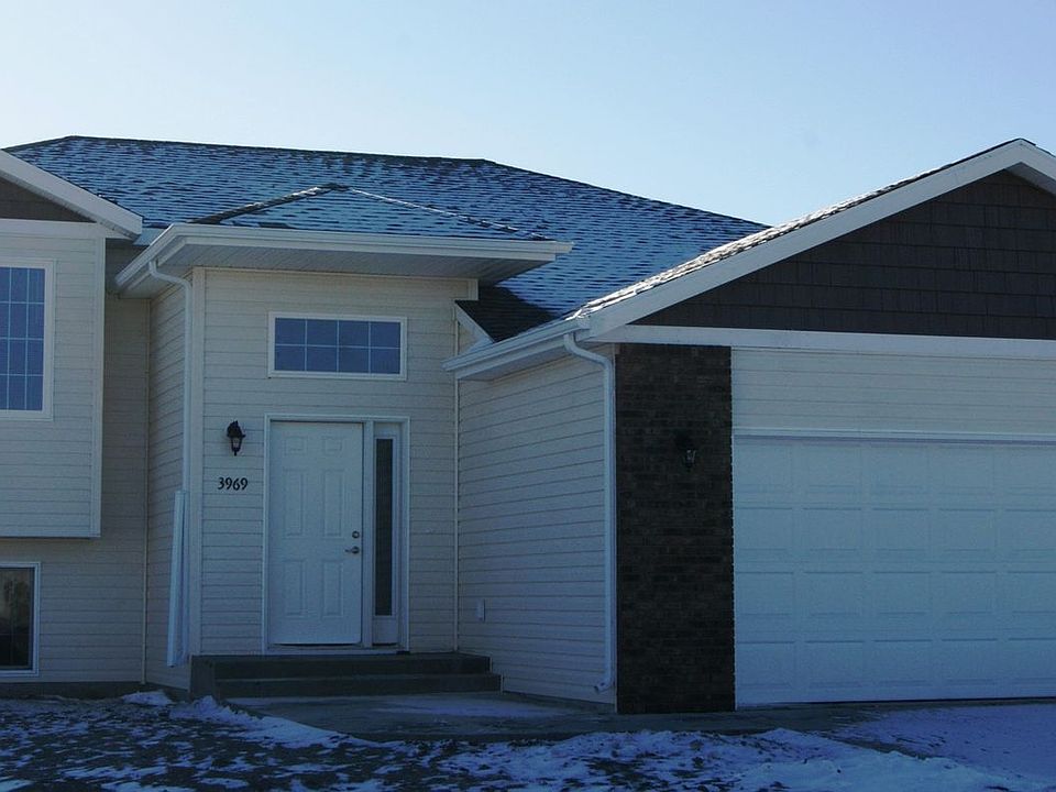 1st image of 3969 11th St S