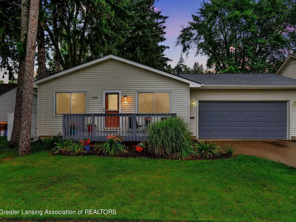 636 Jones St, Grand Ledge, MI 48837