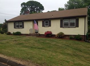 86 Rose Hill Rd, Branford, CT 06405