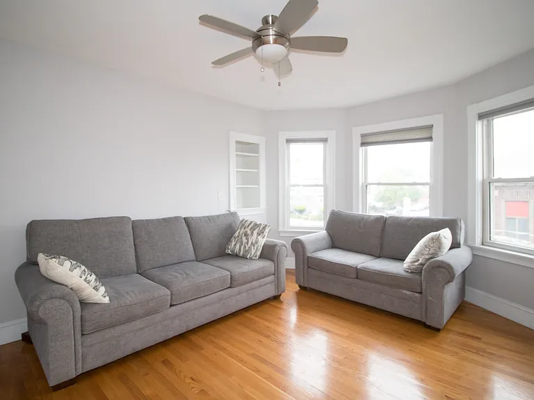 42 Cabot St #2 — Photo 10