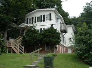 28 Summit Ave, Catskill, NY 12414