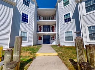 619 Waters Edge Dr, Toms River, NJ 08753