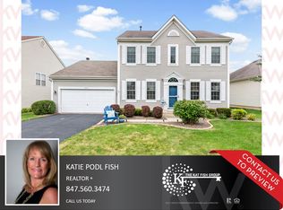 2911 Overbeck Ln, West Chicago, IL