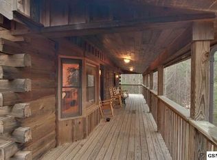 3189 Stepping Stone Dr, Sevierville, TN 37862