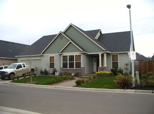 138 Waterstone Dr, Eugene, OR 97404