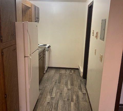 3rd image of 138 Eastwood Dr