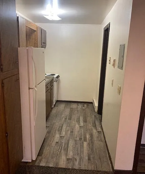 138 Eastwood Dr — Photo 3