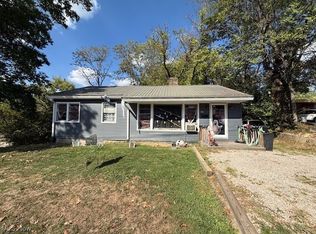 1019 Adair Ave, Zanesville, OH 43701