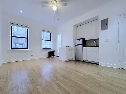 Rented by Compass | media 5