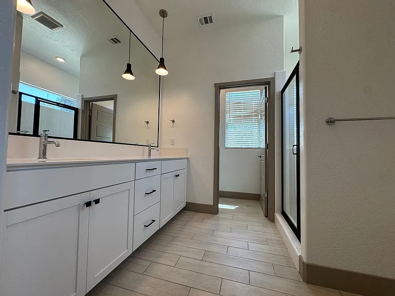 2637 W Andrew Ln — Photo 21