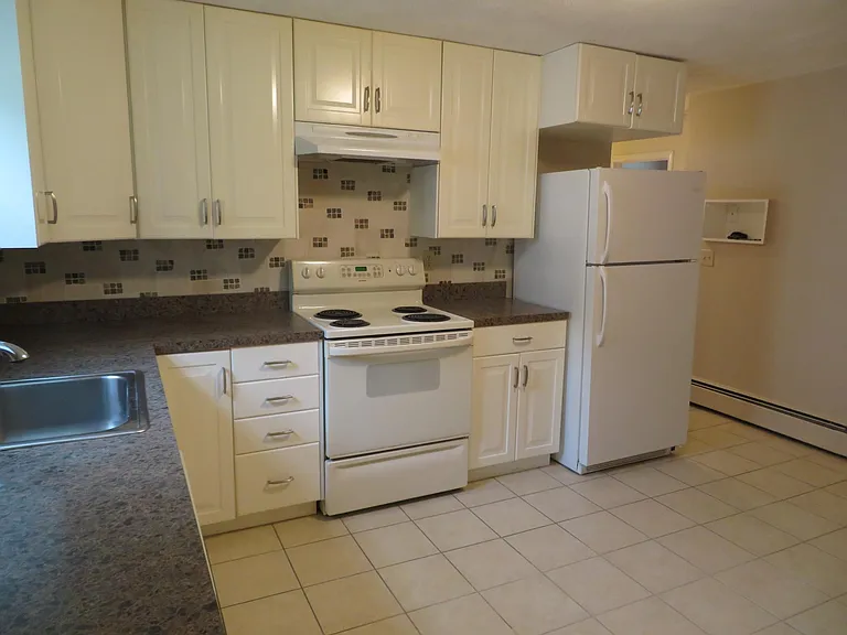 2 Bryon Rd #2 — Photo 9
