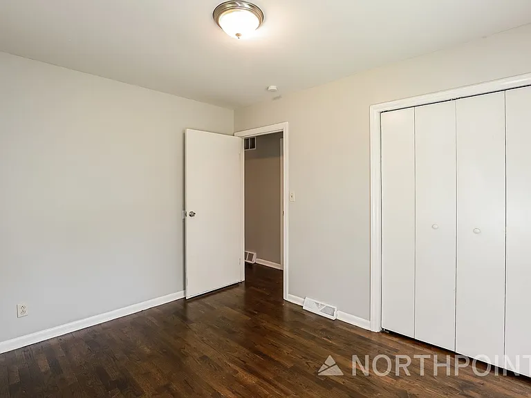 7937 N Jefferson St — Photo 8
