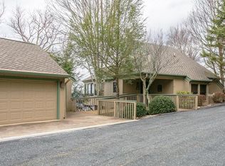 201 Ivy Ridge Rd, Burnsville, NC 28714