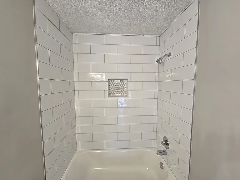 10200 Stroud Ln — Photo 22