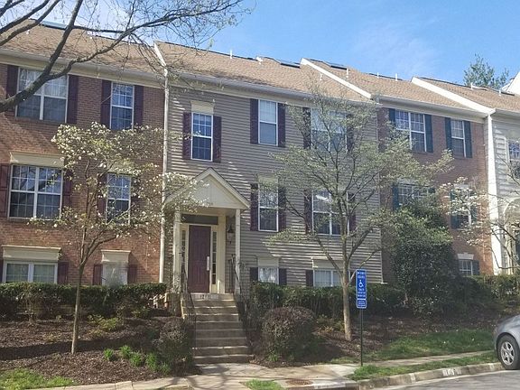 3rd image of 12111 Greenway Ct APT 302