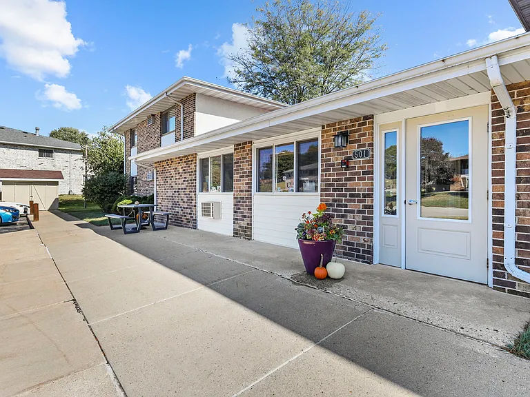 501 Alan Dr #204 — Photo 22