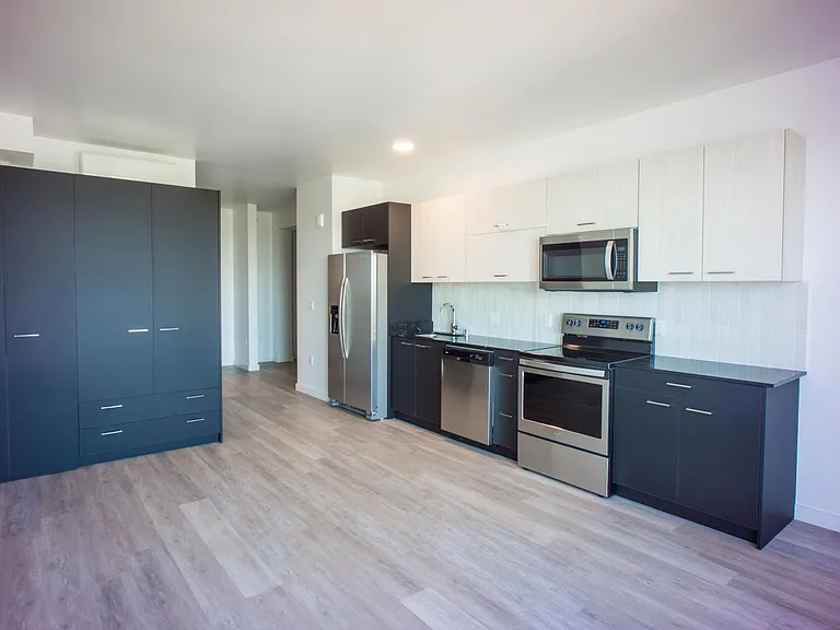 19J Midtown — Photo 62