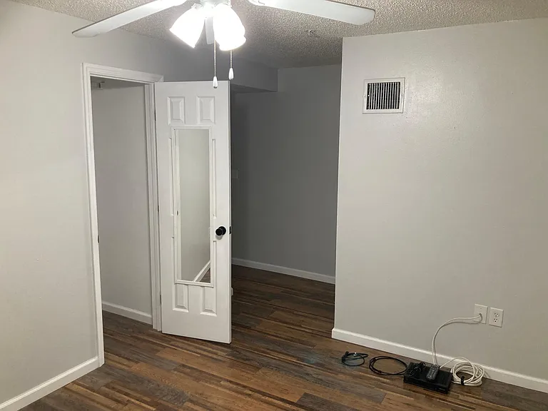 Guest Bedroom Closet