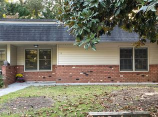 220 E Illinois Ave APT 6, Southern Pines, NC 28387