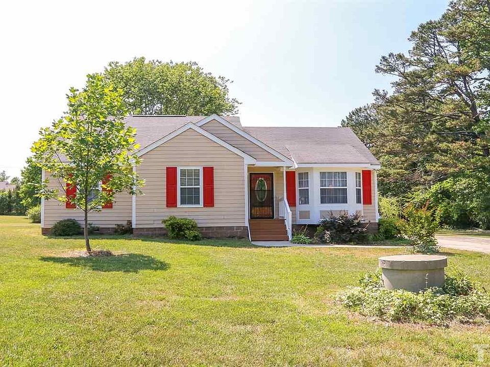 1st image of 105 Bristol Ct