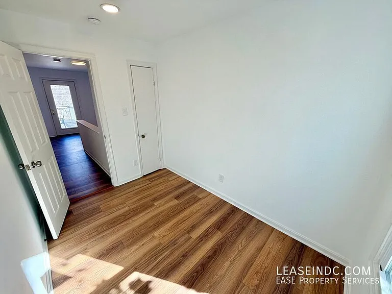 513 N St NW — Photo 35