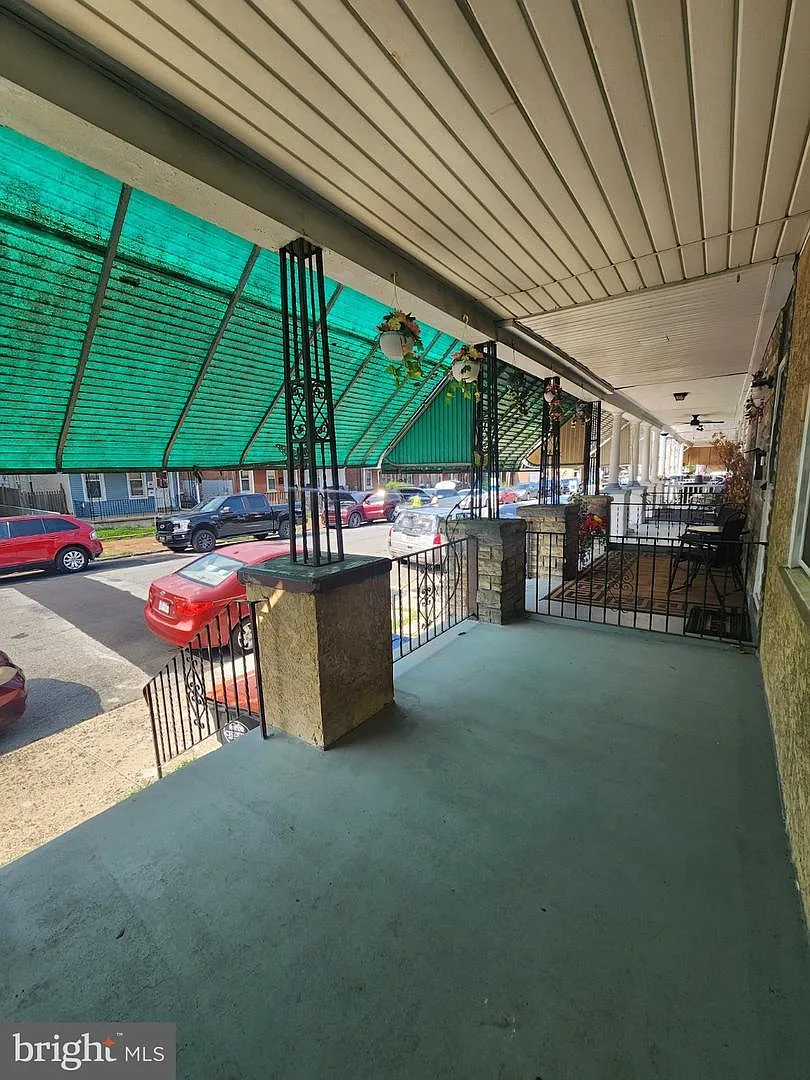 3 bed, 1144 sqft, $1,450 — Photo 1