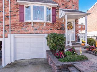 3530 Byrne Rd, Philadelphia, PA 19154