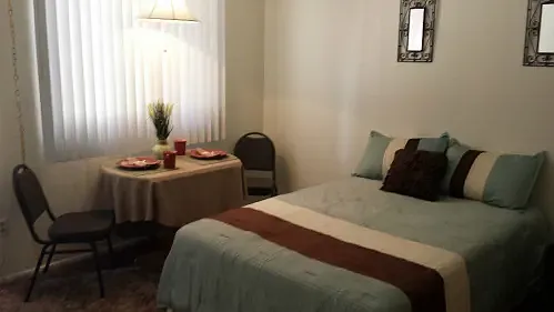 La Petite Chateau Apartments — Photo 11