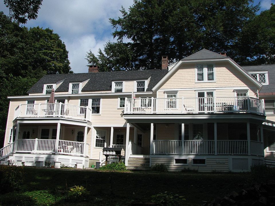 2nd image of 26 Old Stockbridge Rd APT 4