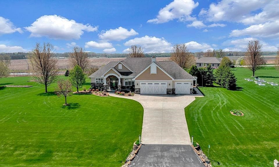 1st image of 3553 Grand Meadows Xing