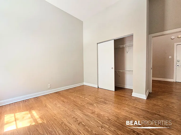 2200 N Clark St — Photo 33