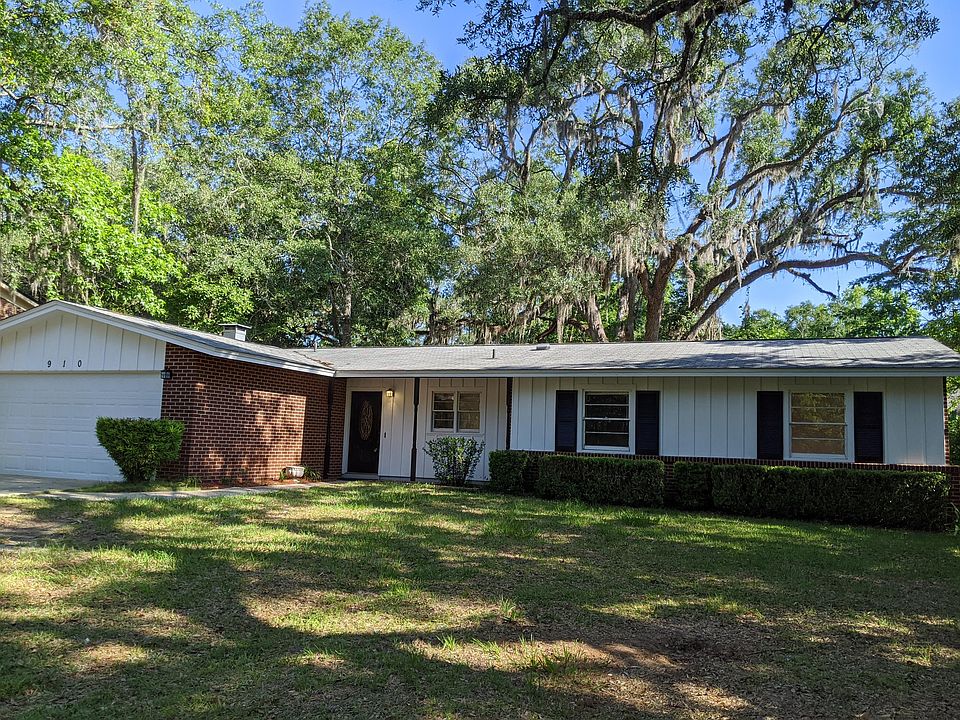 1st image of 910 Chestwood Ave