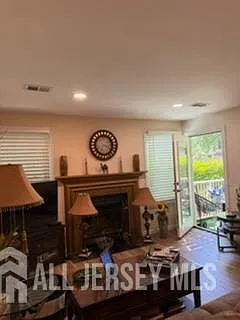 246 Crosspoint Dr — Photo 3