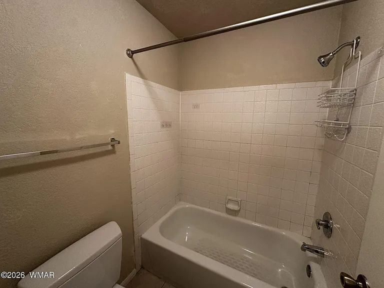 2700 S White Mountain Rd — Photo 11