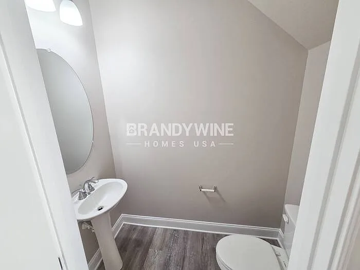 1116 E Shoreview Rd — Photo 6