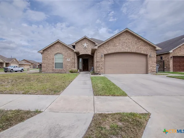 102 Luke Ct, Victoria, TX 77904