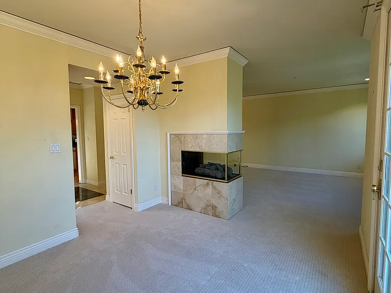 153 N San Mateo Dr #209 — Photo 11