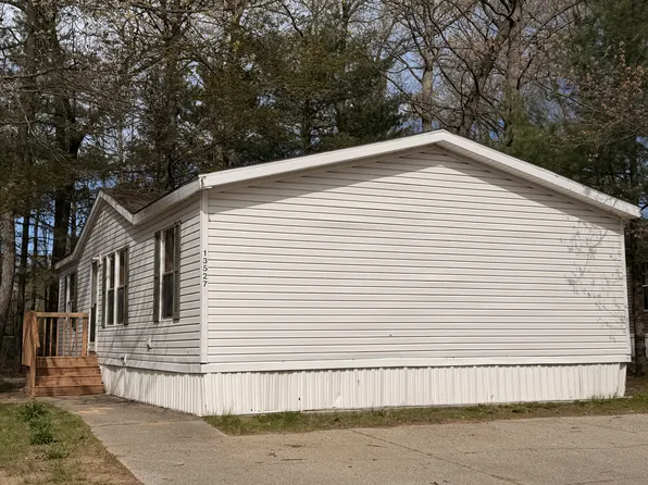 13527 Winding Creek Dr #438, Grand Haven, MI 49417