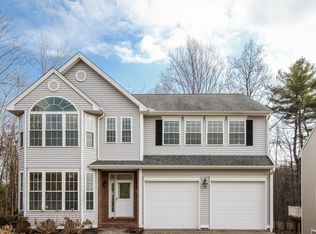 1 Snowberry Lane, Farmington, CT 06085