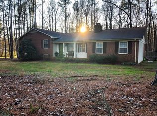 1564 Green Meadows Dr, Lexington, NC 27292