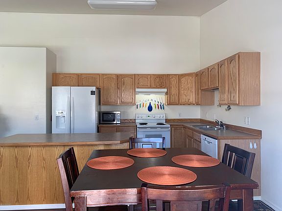 4th image of 17528 Silverwood Way